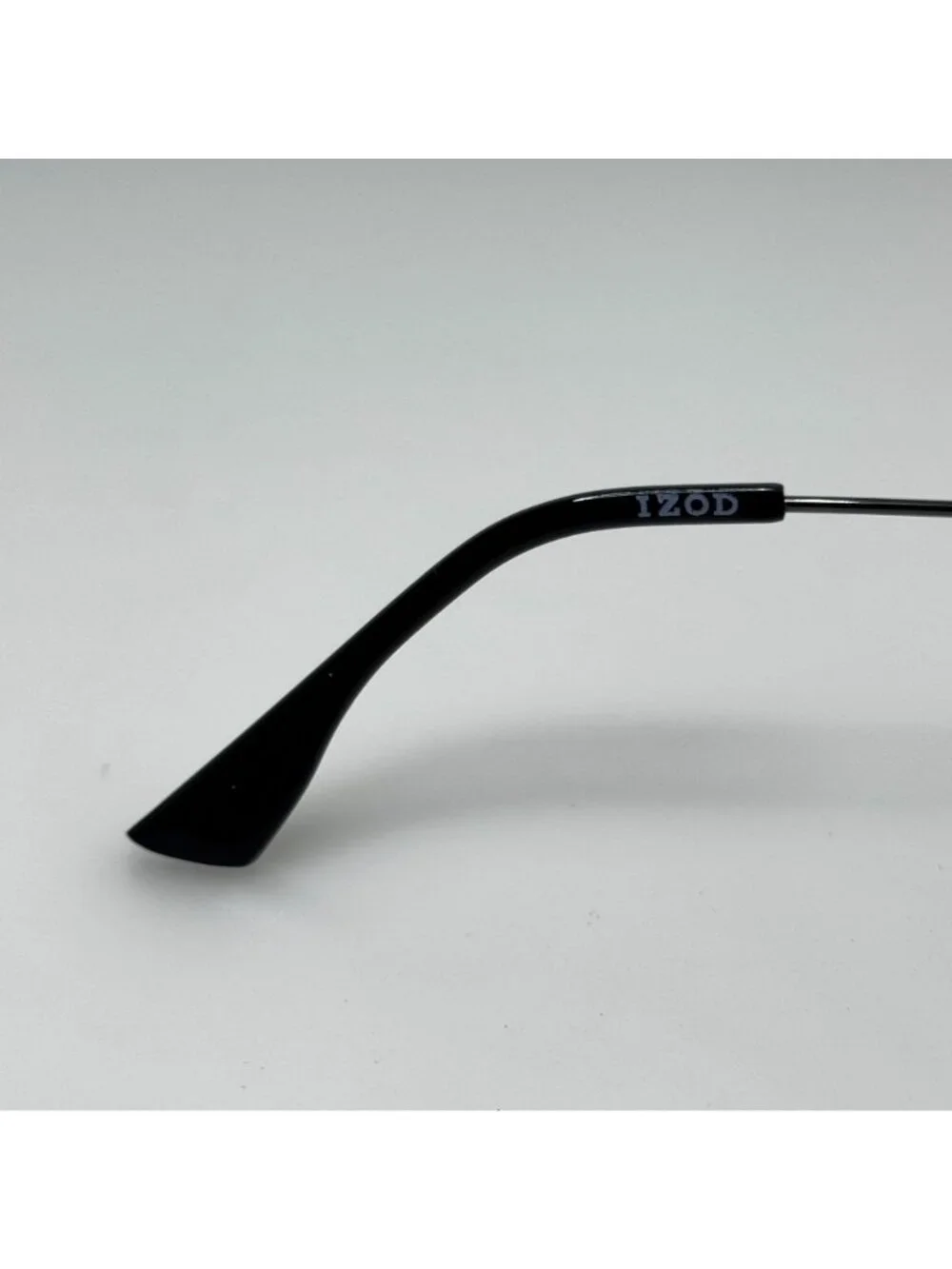 Izod lenses have